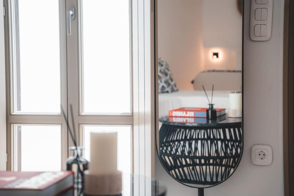Akri Santorini With Heated Jacuzzi Villa Emborió Kültér fotó