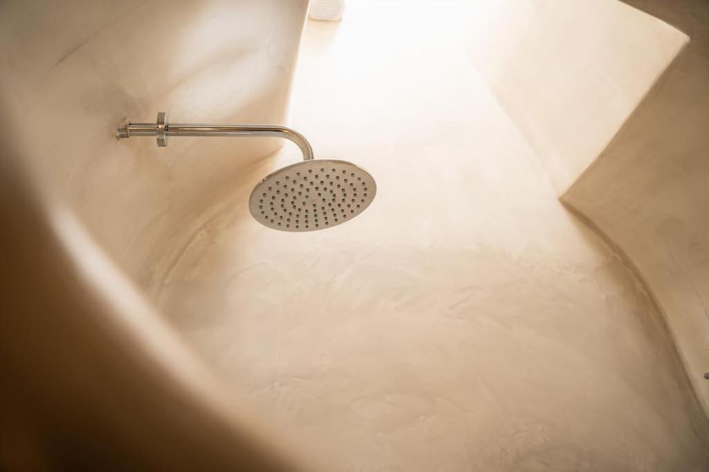 Akri Santorini With Heated Jacuzzi Villa Emborió Kültér fotó